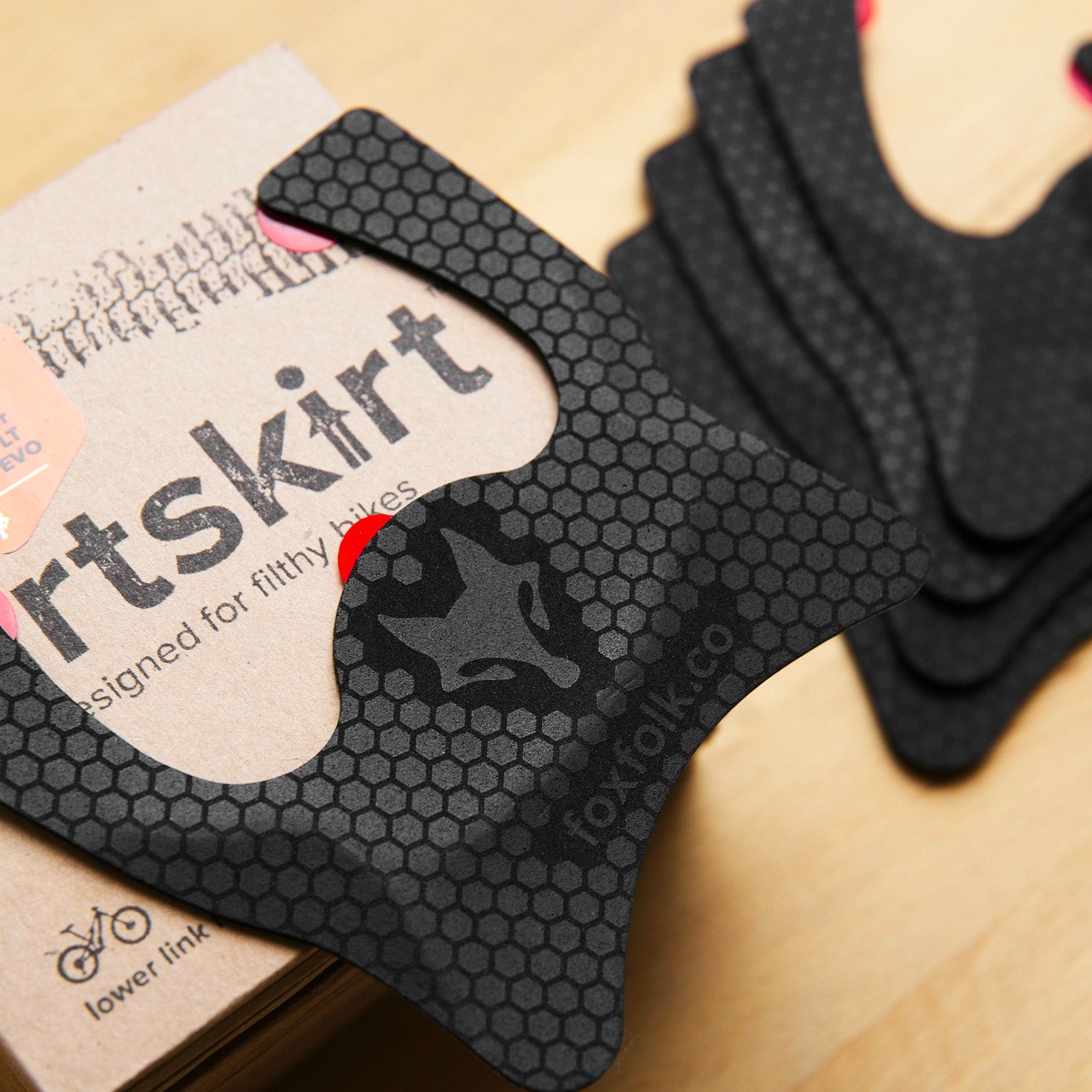 Dirtskirt™ compatibility / 2019-2024 Specialized Stumpjumper + SJ Evo / 2019-2022 Epic + Epic Evo (Carbon frames only).